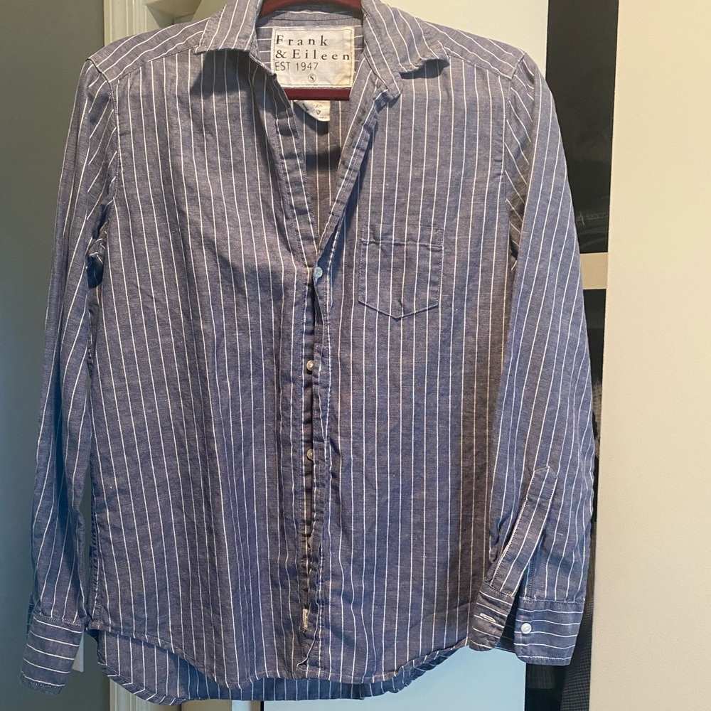 Frank & Eileen gray & white striped button down